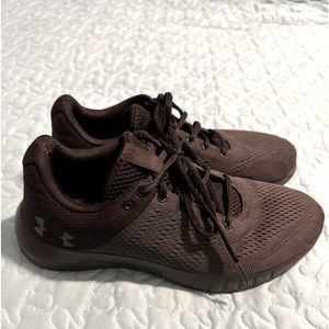Under Armour training shoes. Size 9
